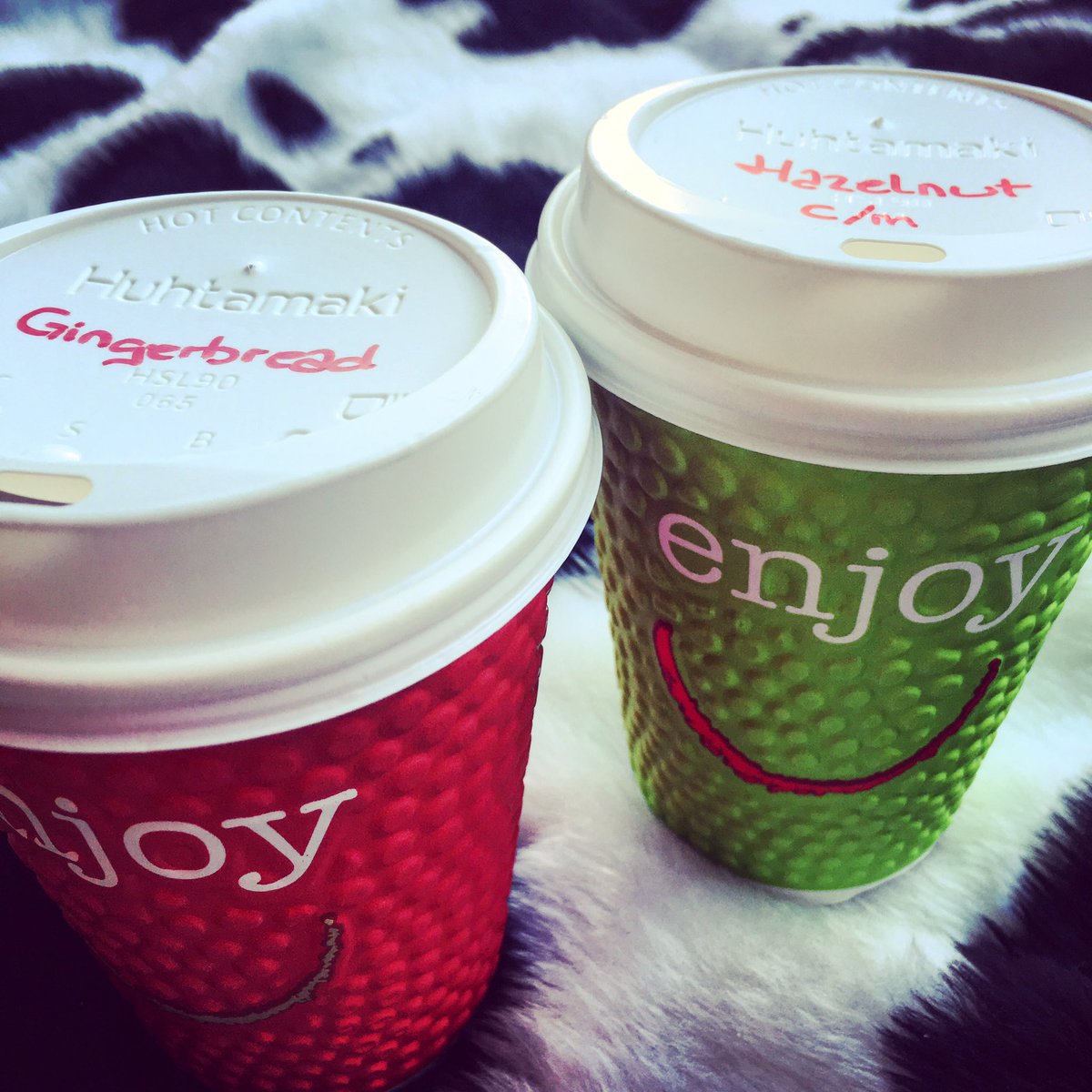 milkshakelady89's tweet photo. ☔️🐮 #HotChocolates and #HotShakes are available in the shop, don't let #stormdoris stop you getting your mid week #chocolate fix 🐮☔️ #Devon https://t.co/BLQ9ybn0Xt