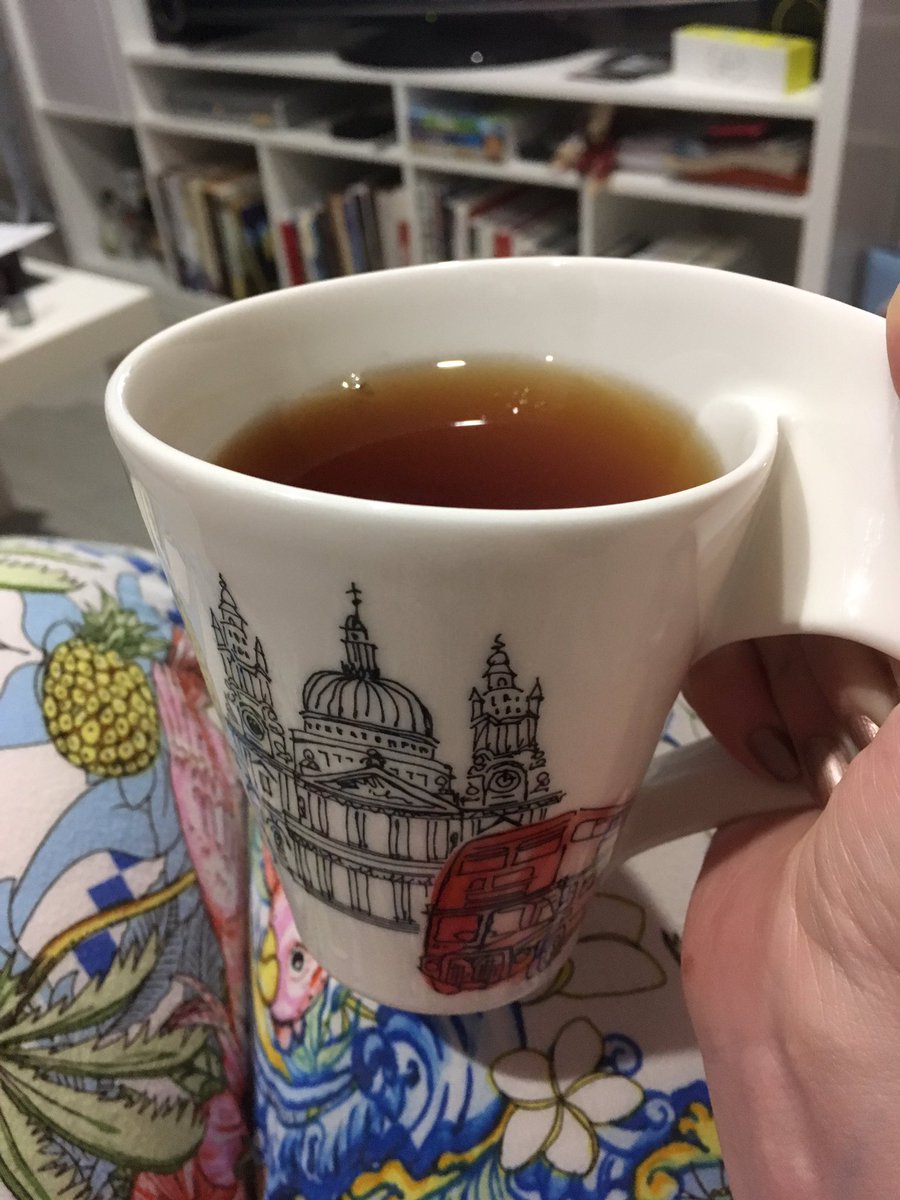 heather_c3's tweet photo. I'm having a cup of my Xmas tea and it's delicious, @wordsandleaves! https://t.co/S2hmUekbdB