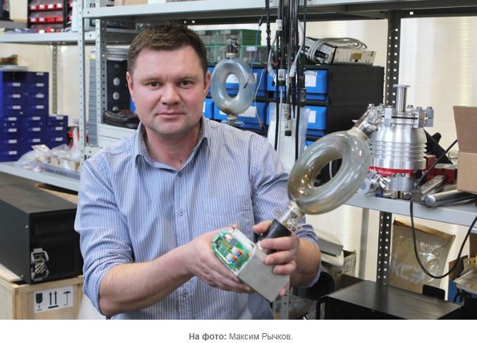 Квантовый компьютер google. Научная лаборатория. Физик в лаборатории. Нанотехнологии в биологии. Квантовый компьютер.