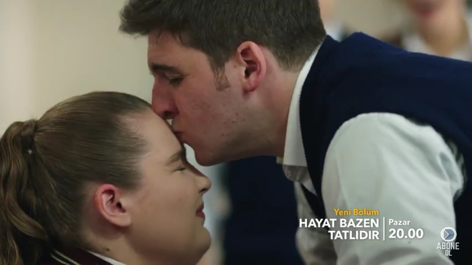 Ulan Emel! Seni var ya ☝😣😵 #hayatbazentatlidir <a href="/HBT_EmelDurukan/">Emel</a>