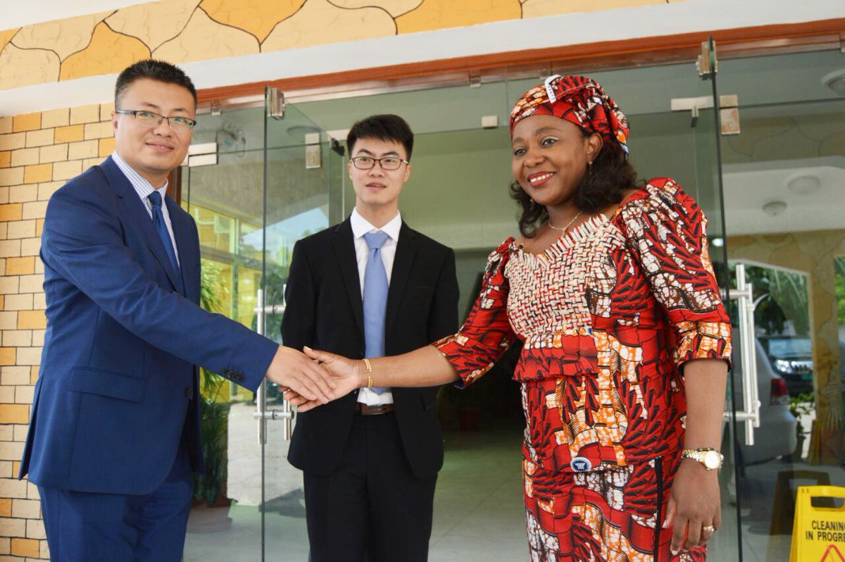 La société zhengwei technique Congo a fait un don au MSP, constitué, entre autres, de matelas, des couvertures de lit, de draps...