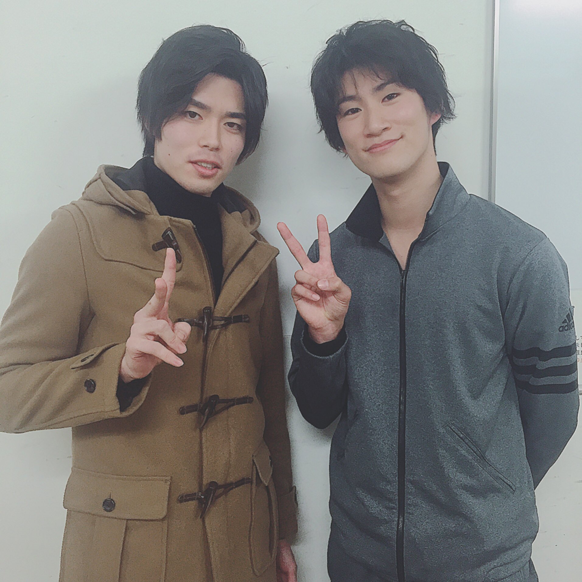 高士幸也 ナイスコンプレックスさんの舞台 キスより素敵な手を繋ごう 観劇して来ました 先輩の影山さん そしてお久しぶりの 足立くんとも会えました T Co Cr75tgzkgq Twitter