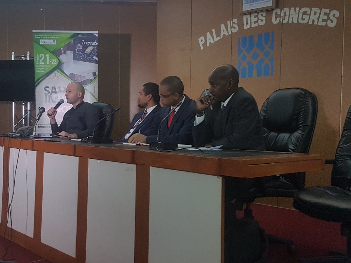 abdelsalam_safi's tweet image. Séance plénière sous le thème : quel modèle eco durable au sahel? Modéré par @SamirAbdelkrim de @StartupBRICS  #SahelInnov2017 @Sahelinnov