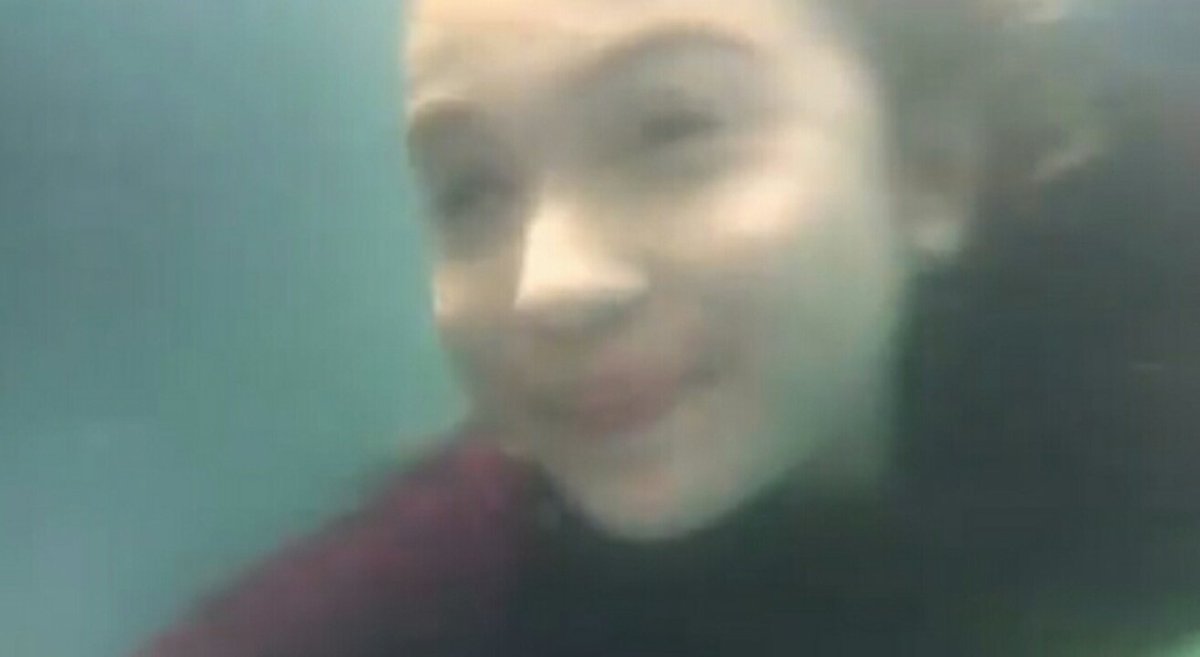 EIinajoerggg's tweet photo. Kangen underwater wkwkwk 😂 https://t.co/wRJU7o4TK0