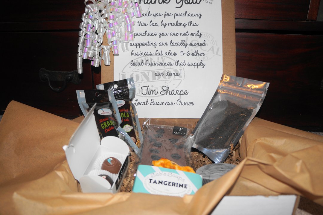 LDNLocalBox's tweet image. Only 3 days left to order our great sampler box for only $19.95 you can order yours at londonlocalbox.com #ldnont #supportlocal