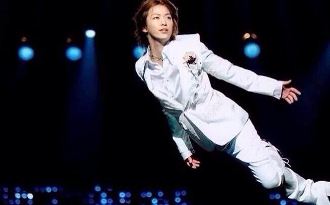                  HAPPY BIRTHDAY KAZUYA KAMENASHI     