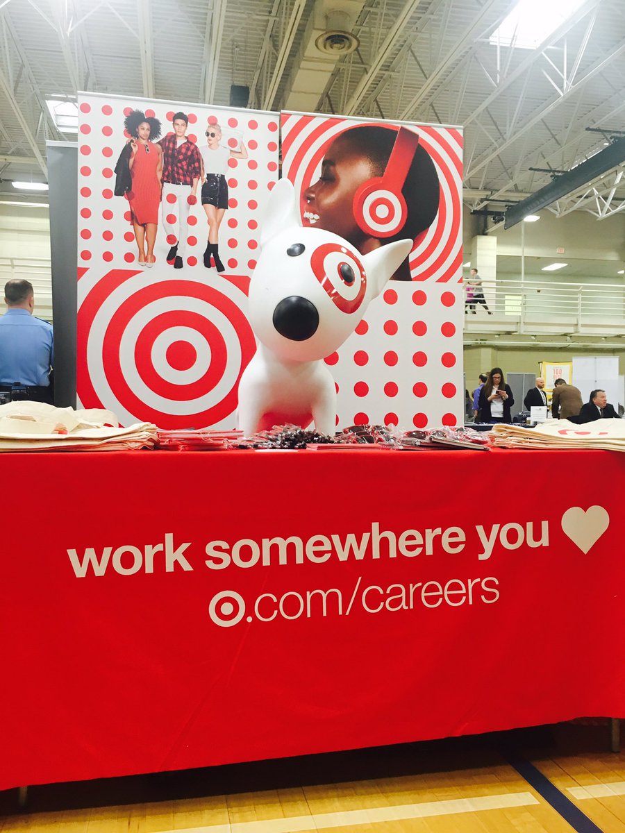 #D422! #RowanCareerFair @SloaneWalkerTGT @Simone4Target @megmarkiewicz @TGTBarrow @hangat2124 <a href="/RowanUniversity/">Rowan University</a>