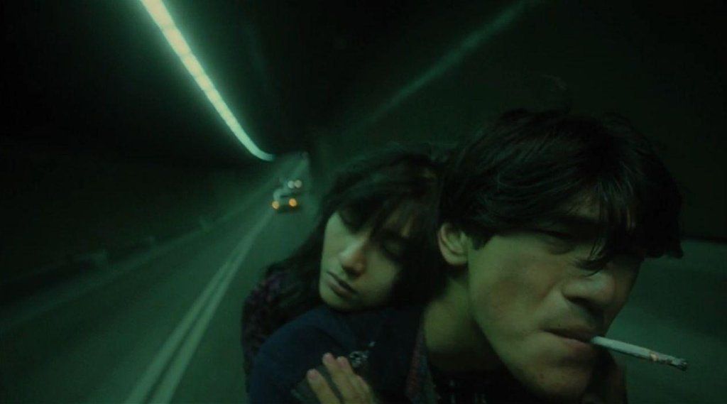 OnePerfectShot's tweet photo. FALLEN ANGELS (1995) Director of Photography: Christopher Doyle (@dukefeng52) | Director: Wong Kar Wai https://t.co/eKmcalO9ux