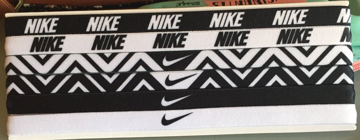 Barbaraargelles's tweet photo. Confiando en @nikewomen @Nike_Spain. Nuevas cintas para que el pelo no moleste corriendo!! #atletismo https://t.co/udlgRfG382
