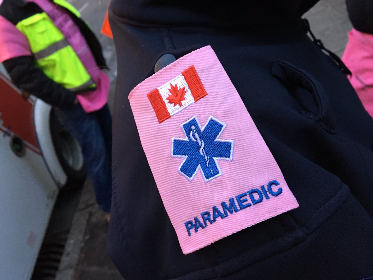 AMacOnAir's tweet photo. .@BC_EHS &amp; @apbc873 showing support for @pinkshirtday w/these badges! @BT_Vancouver @CitytvNews https://t.co/ExvNnjuGFc