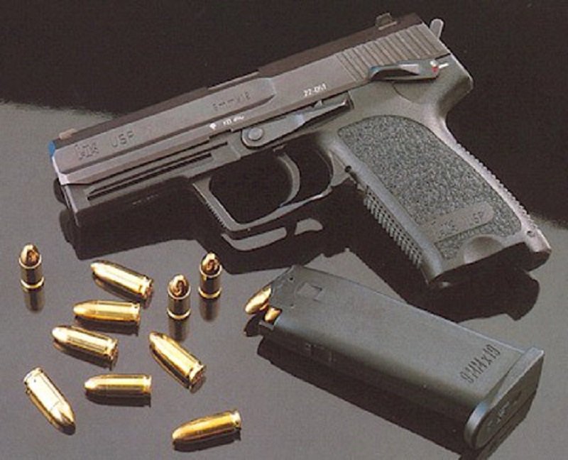 Sowetan1981's tweet image. Anger after Cape Town girl‚ 11‚ shot in head after 'gangster' used her as a shield bit.ly/2loaFqf