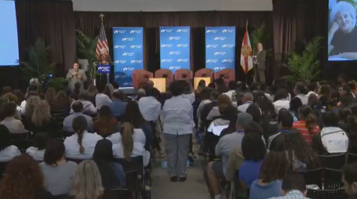 ninjasforhealth's tweet photo. "We need policy change.  And to get that we need advocacy. If you don't do it, no one will." @marionnestle #BLM2017 https://t.co/MkCfWiG1b9