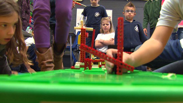 BostonPublicSchools (@bostonschools) on Twitter photo VIDEO: "Eye On Education: Boston Schools Use Legos To Teach Engineering" cbsloc.al/2lFLJLc via <a href="/cbsboston/">CBS Boston</a> #stemchat @lego_education VIDEO: "Eye On Education: Boston Schools Use Legos To Teach Engineering" cbsloc.al/2lFLJLc via <a href="/cbsboston/">CBS Boston</a> #stemchat @lego_education