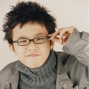 花霞 確かにお互いの初期の頃の方向性が似ていますね 依子さんなら森山未來 みをわかってくださると思っていたので 理解していただけて嬉しいです ジヨンさんに髭とくたびれた感がプラスされるとより森山未来みが強くなるなと思っています T Co