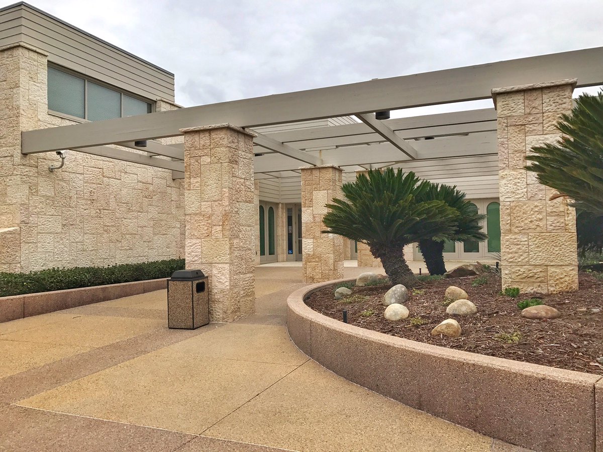 Very clean design. This location isn't on the list for Funeral Cribs yet, but we might have to add it. #funeralcribs #funeralhome