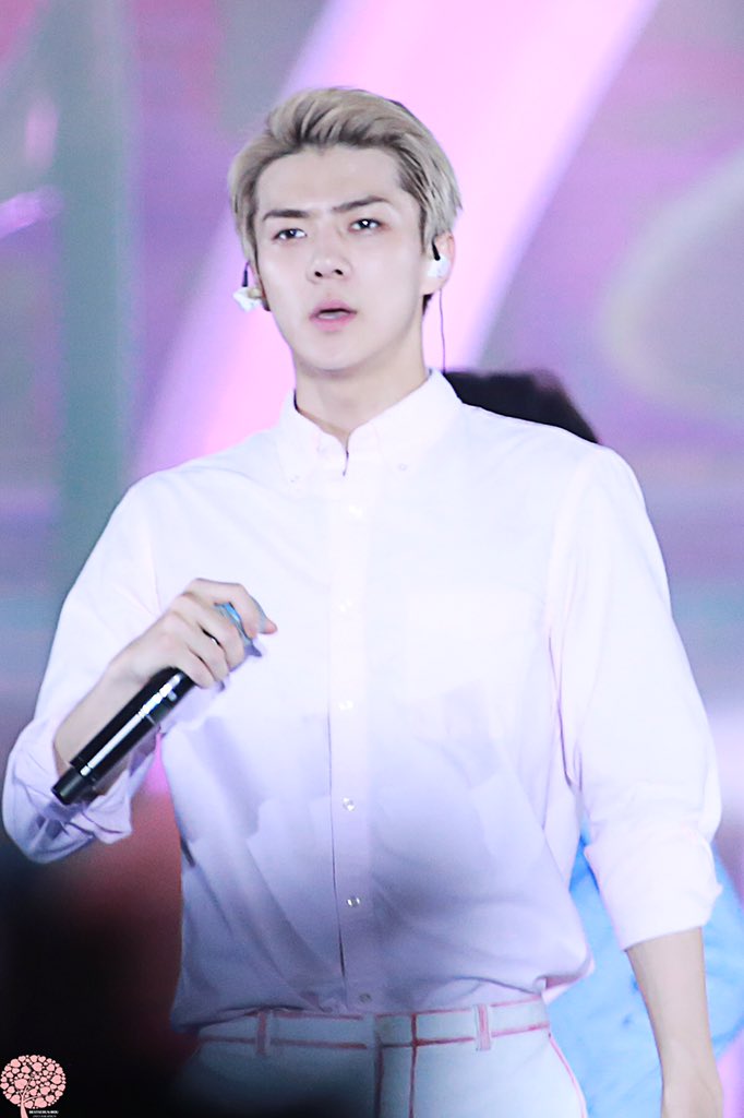 BestSehunMOU's tweet photo. #세훈 #SEHUN always will beside you 😋😋😋😋https://t.co/zL5IFmpXUX https://t.co/ZScoLnRxWn