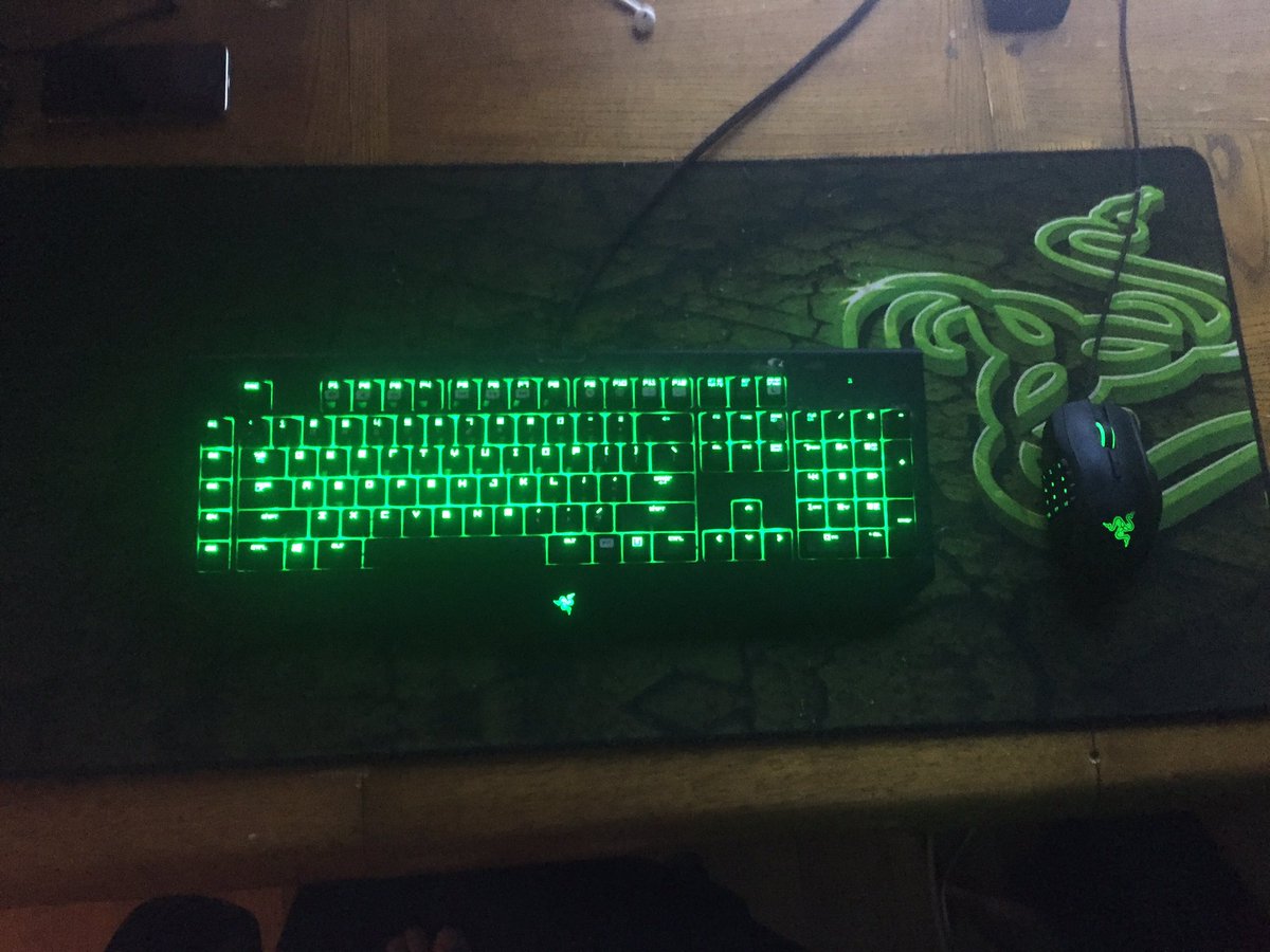 Tigergaming326's tweet photo. Going live at 1pm EST  #twitchtv #minecraft #EZ https://t.co/1mylSqwxPI