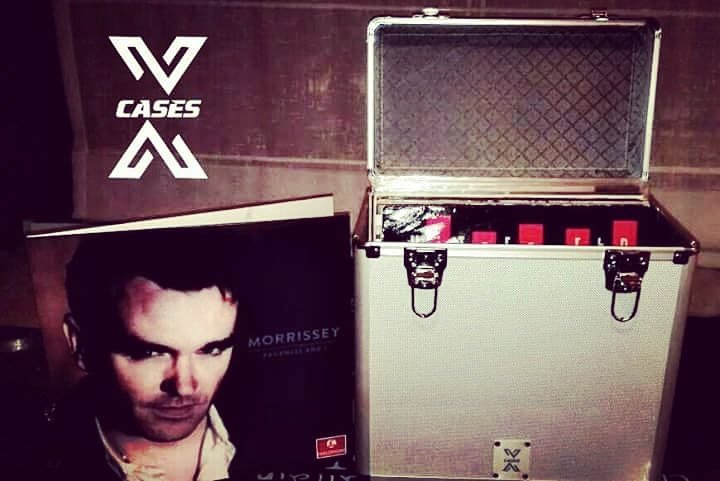 XcasesPe's tweet photo. Silver Small Case. El case mas vendido para tus discos de vinilo #Vinyl #Vinyldisc #discosdevinilo #collectors https://t.co/4PPTSzbtUQ