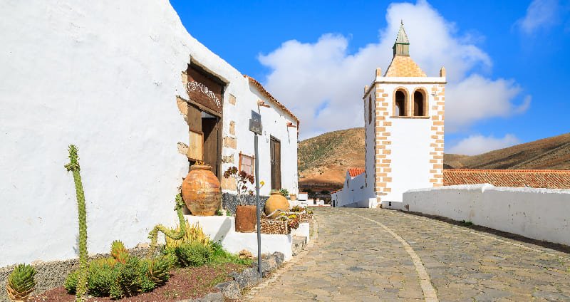 #Tenerife is much more than 🌴 ☀️ 🌳 🐠 🌊 🌺 #nature #beach #relax #goodfood Check: #culturaltreasures! ow.ly/PIqp3094s1j #ComeToSotavento