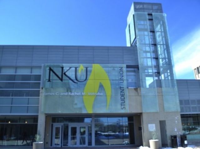 a_fast's tweet photo. As @WNKU hosts final #Studio89 show with @dawgYAWP today, Louisville Public Media (@WFPK) is trying to #SaveWNKU: https://t.co/Ct0QEERVpX https://t.co/ASDuJtv6Uk