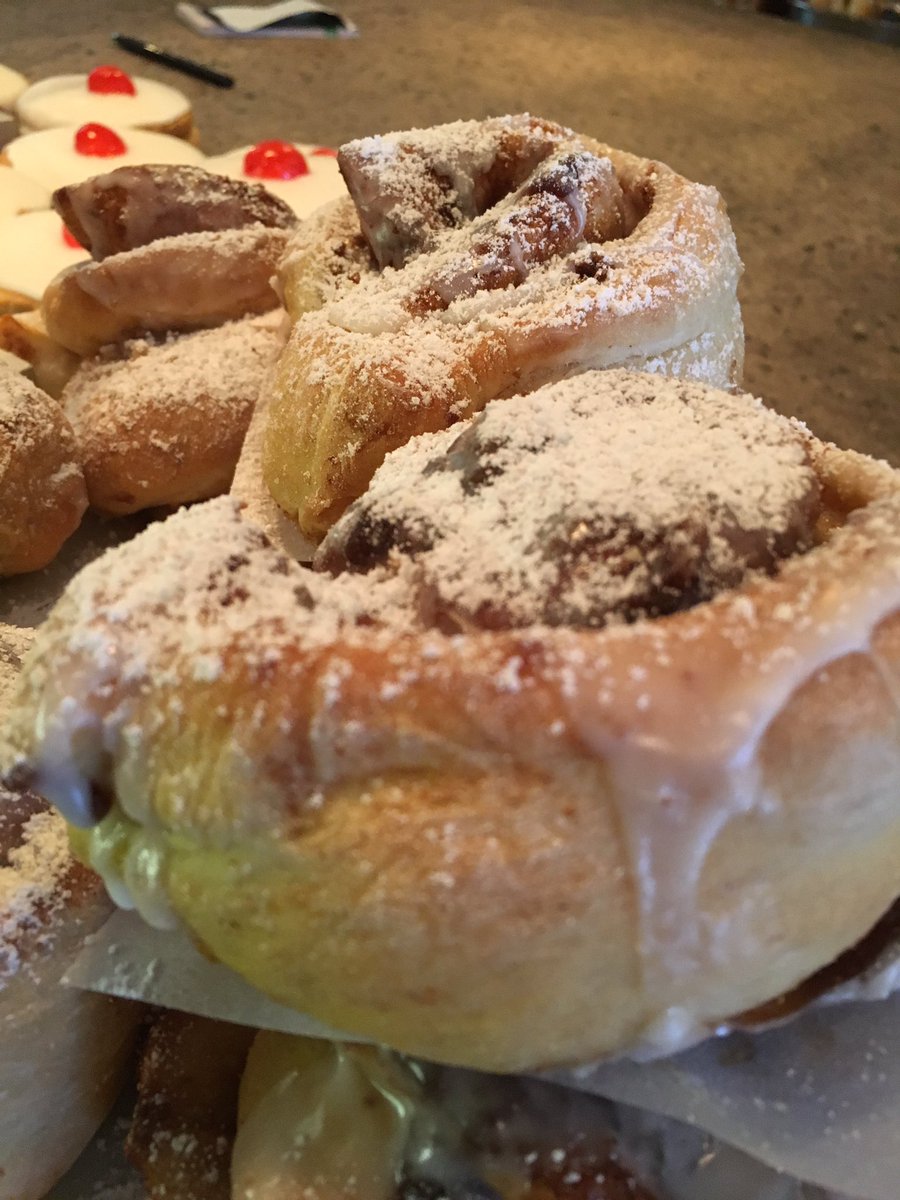 Allegedly it's National Sticky Bun day. Oh well....who are we to argue?!?! 😂😂😂