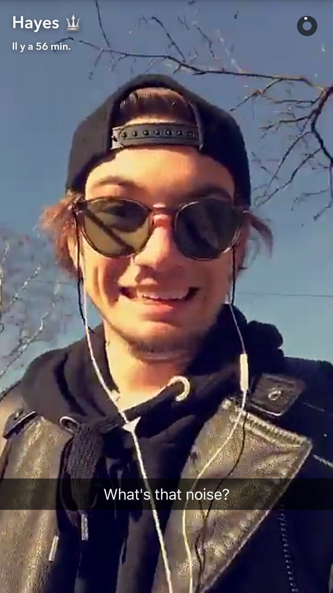 SKAM__addict's tweet photo. Quelques photos récentes de la story snap de Thomas/William 😏👌
#skam https://t.co/N5yakVPv4W