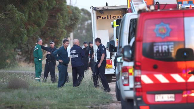 theTiser's tweet photo. #TwoWells property searched over contamination scare at Lyle McEwin Hospital https://t.co/cBmhYEMNvJ #Adelaide https://t.co/L5j1KLrvFa
