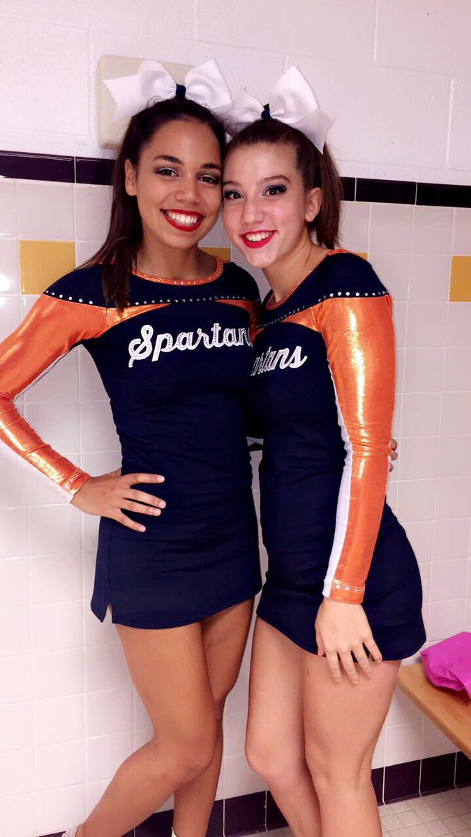 DelaneyWalrath's tweet photo. happy birthday kelli!! cheer has been a blast with you, thank you for all the encouragement!! have the best day!!π#wsvc #kellllllllii https://t.co/WytaJ2Lft2
