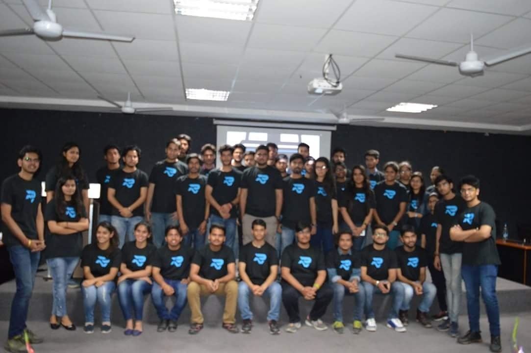 vrarmrofficial's tweet photo. Thanks everyone for being a part of this great community. #icebreakingsession #VR #AR #MR #VRARMR #VirtualReality #AugmentedReality https://t.co/Ew10Ebxouo