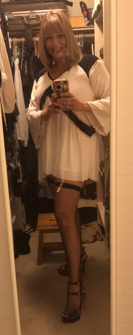 First rule, men, do not send dick pics without asking the woman first. Words to live by!! https://t.<a href="/tag/newprofilepic"class="tags"><span>#newprofilepic</span></a>