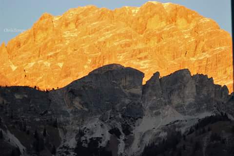 CHRISTIAN3TEMPO's tweet photo. Colori stupendi ( senza filtri) da luoghi paradisiaci ...come natura crea ! #OnlyBL Cortina D'ampezzo #Belluno #Italia #Dolomiti https://t.co/8fK2GspKgC