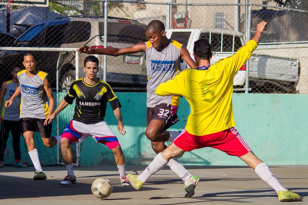 VikingosFutsal's tweet photo. #Amistoso | Disfruta de las 📸 de los encuentros de ayer frente #ENAPH y #DvoArtigas.
¡Se ajusta el Ciclón!🌪
👉 https://t.co/PoKd4sgyr3 https://t.co/mdwaRDj7Eg