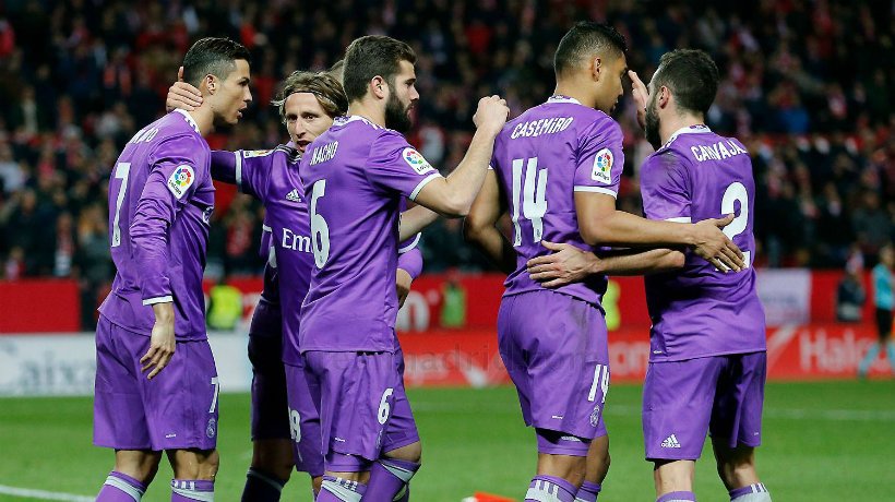 elbernabeucom's tweet photo. 📅 @valenciacf 🆚 @realmadrid
📝 PREVIA | Escapada en Valencia
🕛 18:45
📺 BeIN LaLiga
🏠 Mestalla https://t.co/A0uLqqZCbE https://t.co/vv8UM8k4JF