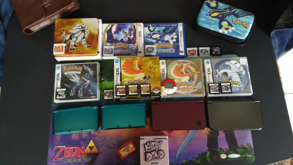 TheHairyDino's tweet photo. #joiningTheFun Here's my collection ^^ Not everyone has their box, and some are marked with <3 xD https://t.co/FWonmFhrOu