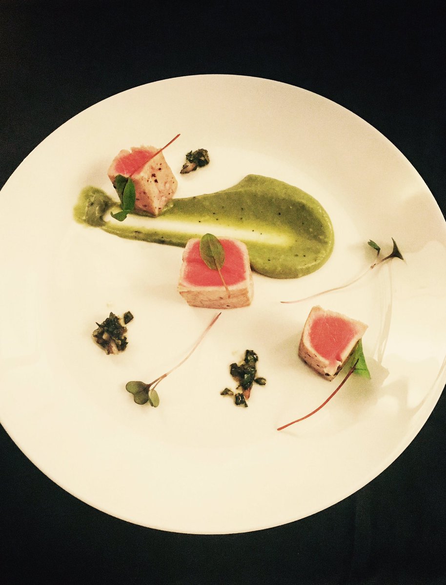 martini_ma's tweet photo. @GordonRamsay how does my boyfriends home made seared tuna, avocado and horseradish purée look? https://t.co/fo2N8SuO6k