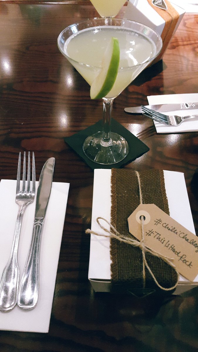 Ya estamos para probar el nuevo menu picante en @hardrockseville #HRCsevilla #chilliweek