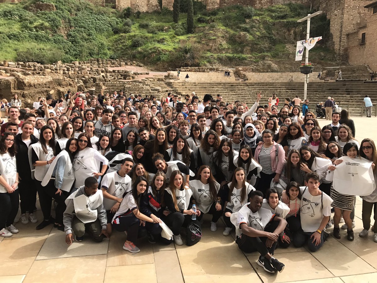CDPStaMAngeles's tweet photo. #gymkanacool17 Foto final de todo el grupo. ¡Muchas gracias! https://t.co/aEsjKcKzKv