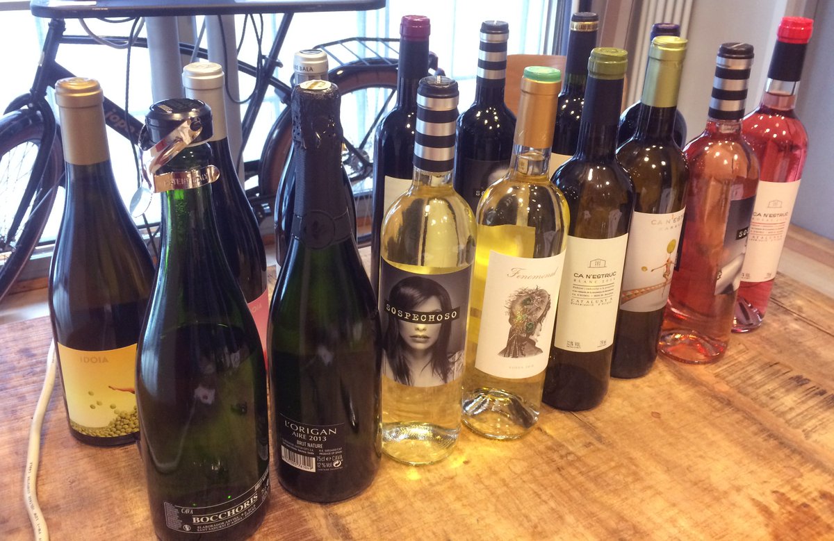 uvasfelices's tweet photo. Tasting with Uvas Felices wines with #Vindirekt in Finland. What a great meeting! https://t.co/svc686ylSk
