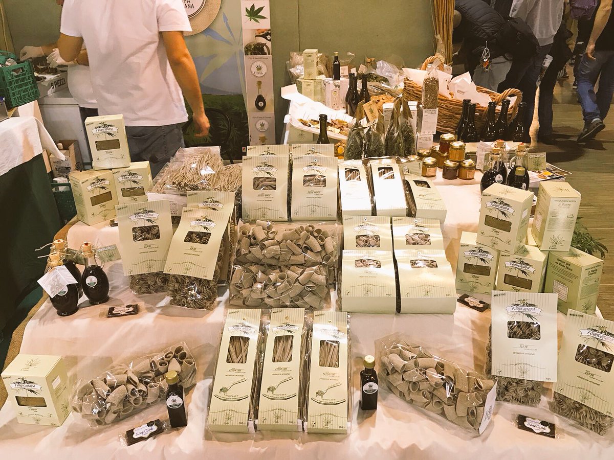HempFarmLab's tweet photo. #canapamundi 2017 #canapacampana #hempforhealth https://t.co/jAhsdNfVYZ