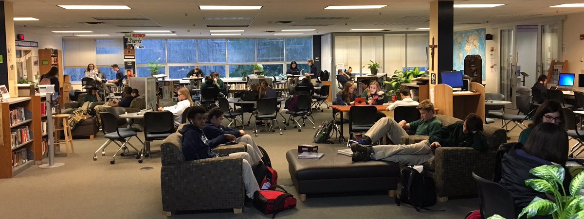 gochstech's tweet image. Late start and the Library is full at 7:40 #quietstudytime #anhourtogo