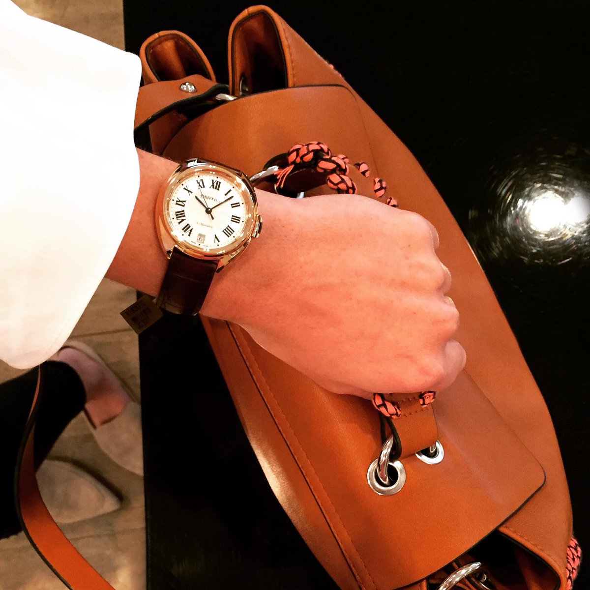 MelroseArch's tweet photo. 'Glamour never takes a day off' - Iman @Elegance_Jewels #shopatmelrose #cartier #clé #decartier #rosegold #timepiece #distinctionbydesign https://t.co/MmChvhGtku