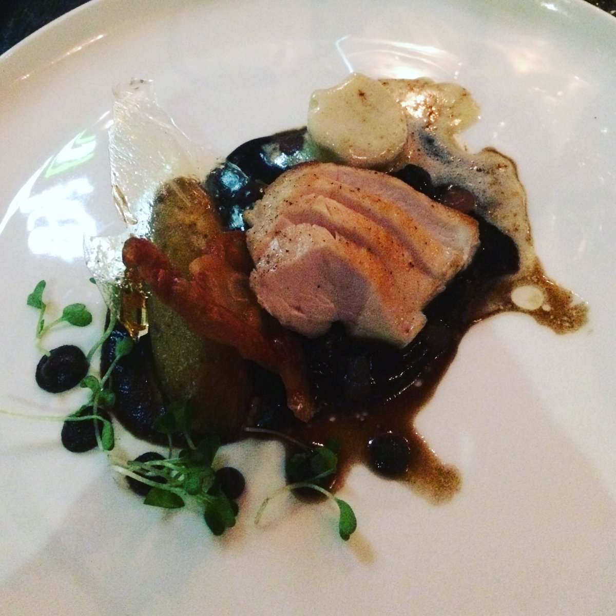 InstyleYYC's tweet image. Day 1 in Victoria: Chefs Tasting menu @SaveurResto, incredible chicken w "potato glass" &amp;amp; "foie gras marshmallow"! #yyj #foiegras #yummy