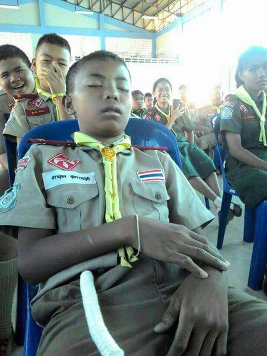 nakbebel's tweet photo. Kesiannya budak ni. 😂 https://t.co/oUR4UkUdPq