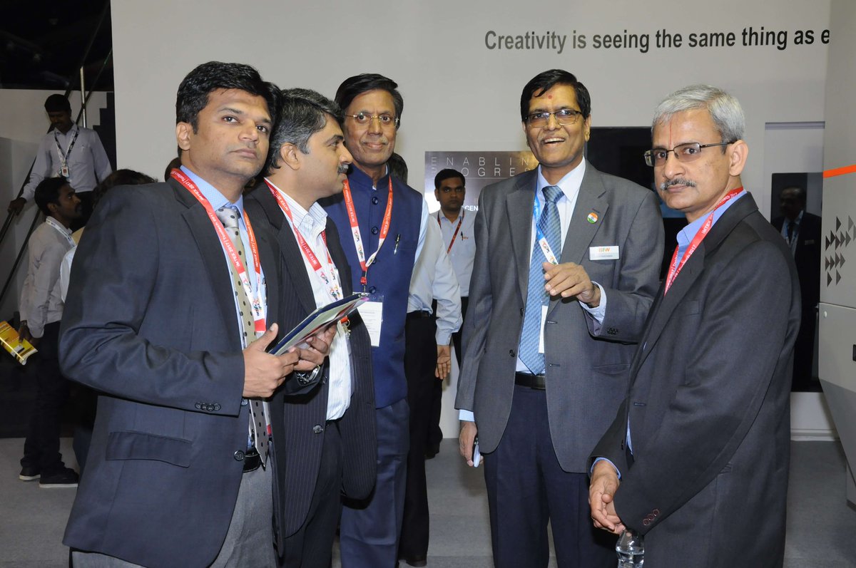 bfwindia's tweet photo. #BFW’s PAV @IMTEX 2017 H N Panchamia,VP HMC &amp; Biz Solns w/ Dr.S Devarajan,Sr.VP TVS MOT Co.View our VR Booth here-https://t.co/ao43MBzxoQ https://t.co/Iu2PsLdi0Y
