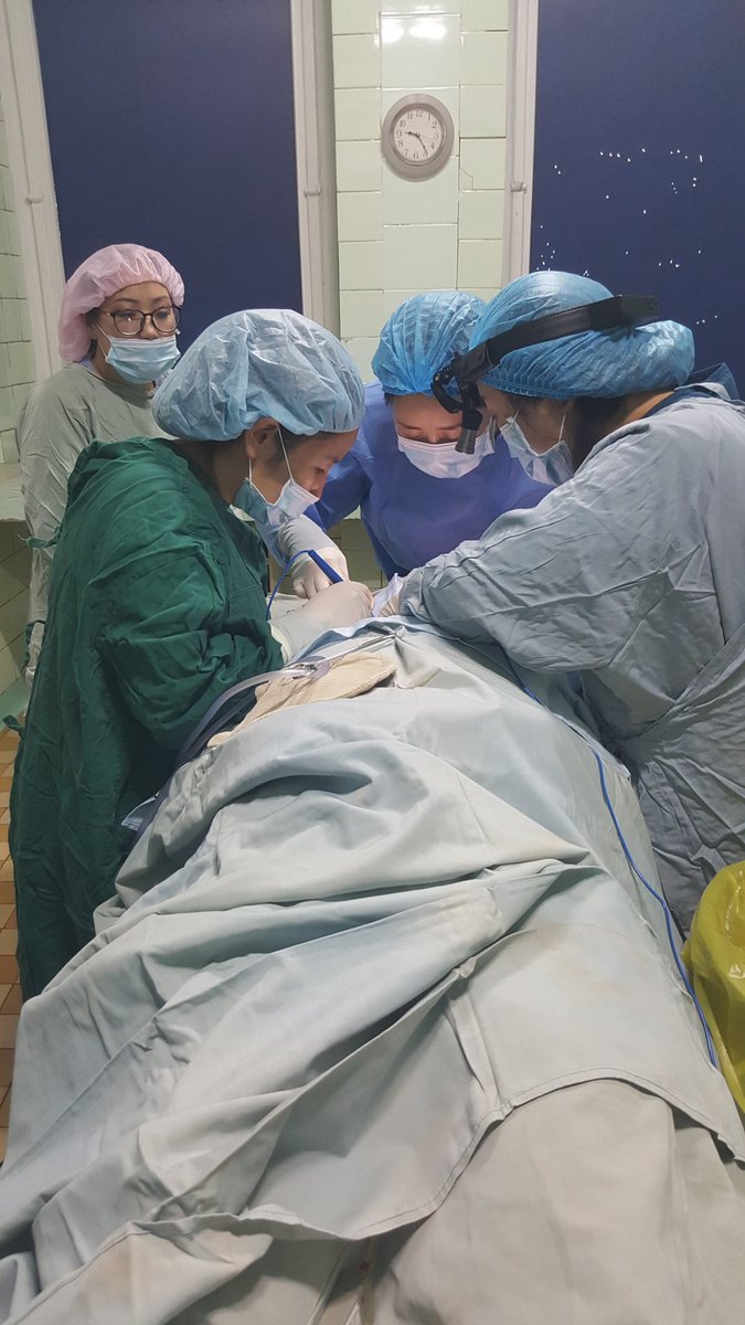 Дууны хөвчийн саажлыг силикон имплант ашиглан засах пластик мэс заслыг (thyroplasty) амжиллтай хийлээ.  #Монголд_анх_удаа #Бид_НЭГИЙНХЭН.