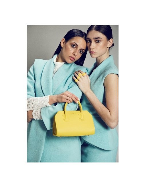 ⛥LOOKBOOK⛥ <a href="/denibiofficial/">DENIBI</a> 😍 FOTO <a href="/_irenesuarez_/">Irene Suarez</a>  #MAKEUP #HAIR dianagali.es <a href="/iconmon/">Mön Versalles</a> <a href="/ICON_es/">I.C.O.N. Spain</a>