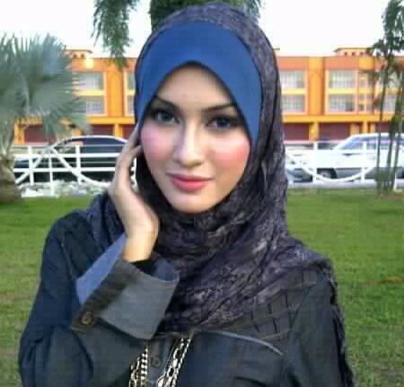 TabloidHijab's tweet photo. #TabloidHijab #ModelHijab >> dr. @engkusulwani https://t.co/RWR4KEY6uV