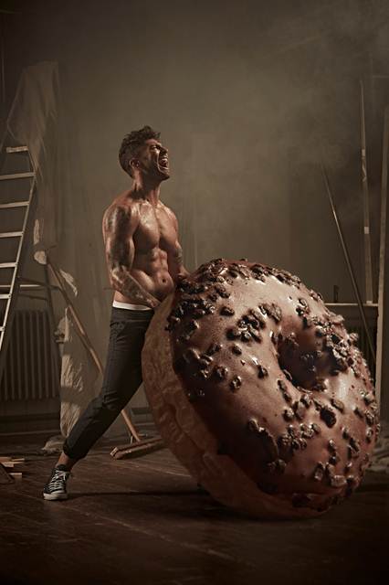 TheBHF's tweet photo. TV star @JakeQuickenden is going chocolate-free this March. Join him on a #DECHOX &amp; raise money for heart research! https://t.co/v2yF0MLjeS https://t.co/AoIAPzvFWj