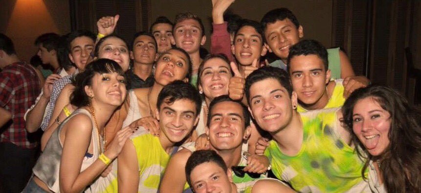 sharaTeens's tweet photo. MUY PRONTO EL REGRESO MÁS ESPERADO ... 😉😎 https://t.co/eqmI0xhXlh