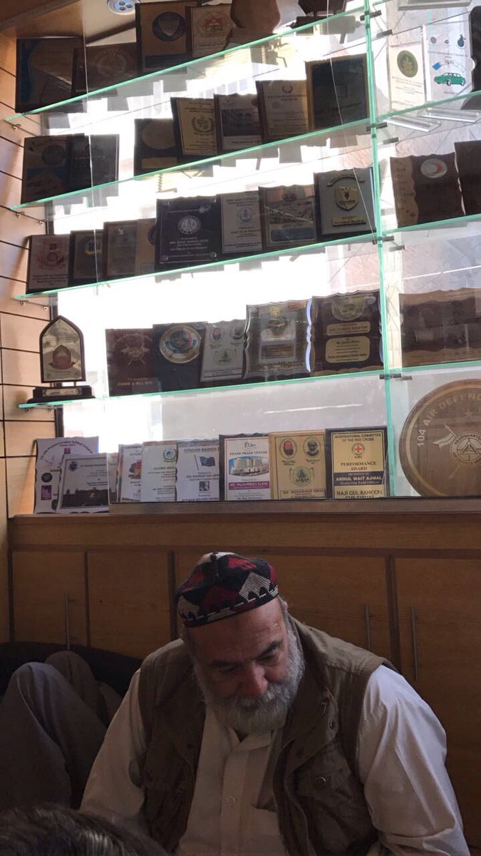 drupakpakistan's tweet image. @JibranIjaz replica of your shield on display at a shop in #Peshawar - no doubt you are a celeb #Drupal #drupak @PreviousNext